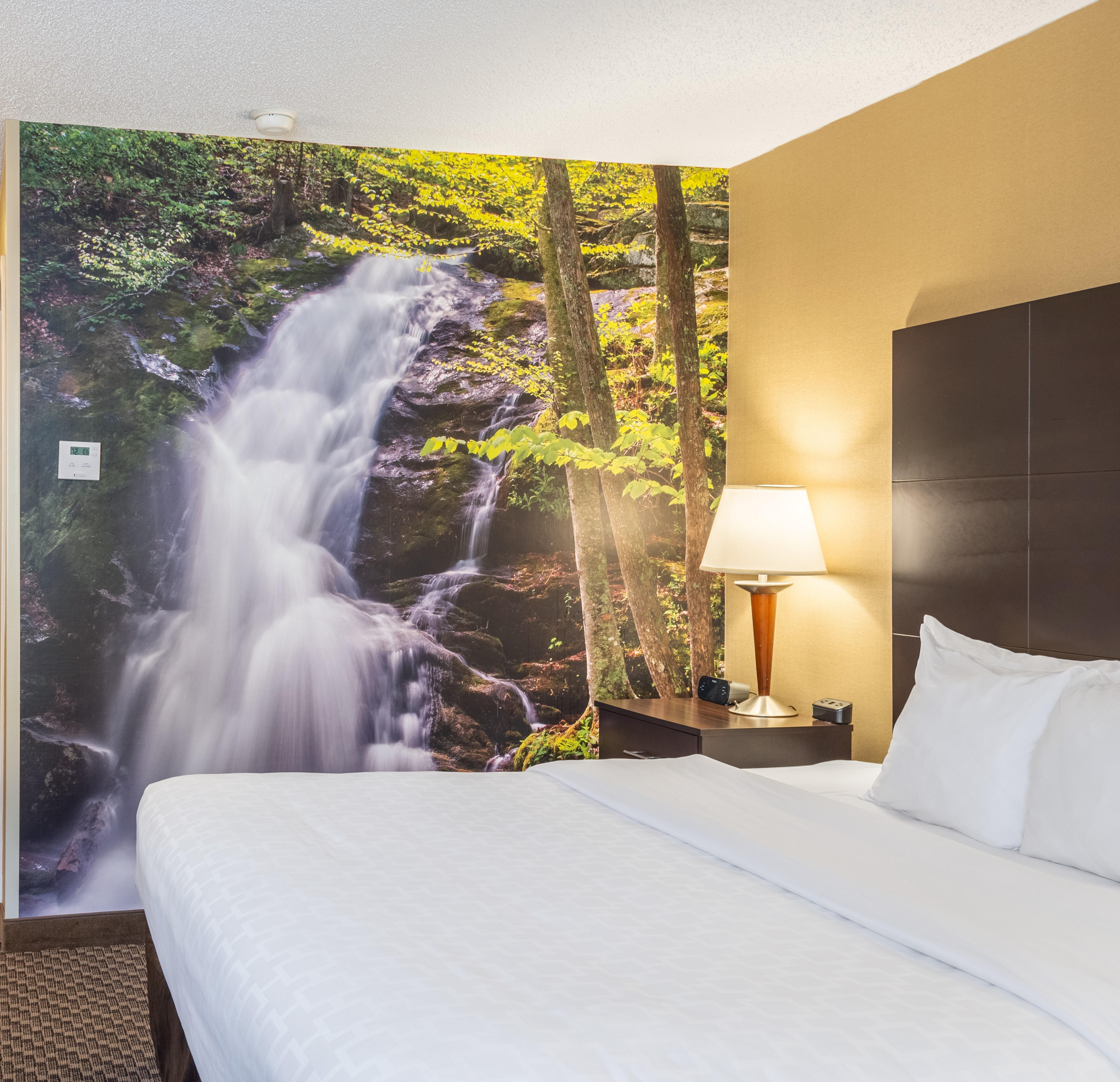 Clarion Pointe Harrisonburg Hotel Exterior photo