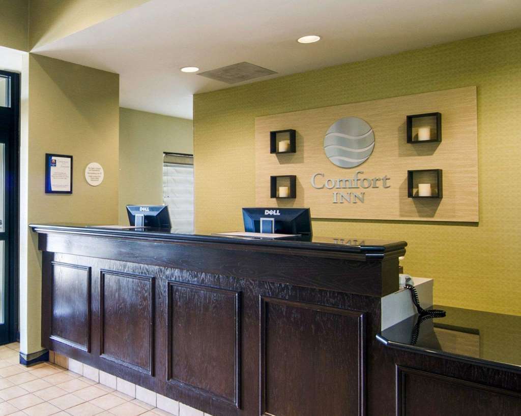 Clarion Pointe Harrisonburg Hotel Interior photo