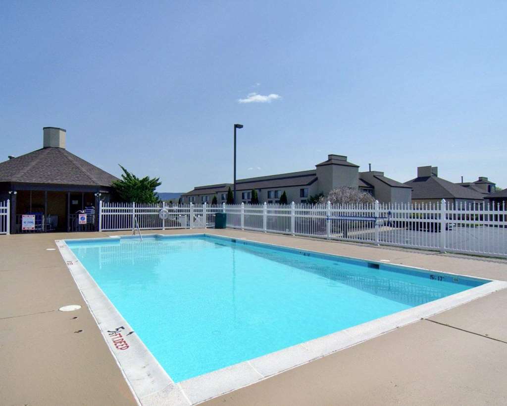 Clarion Pointe Harrisonburg Hotel Facilities photo